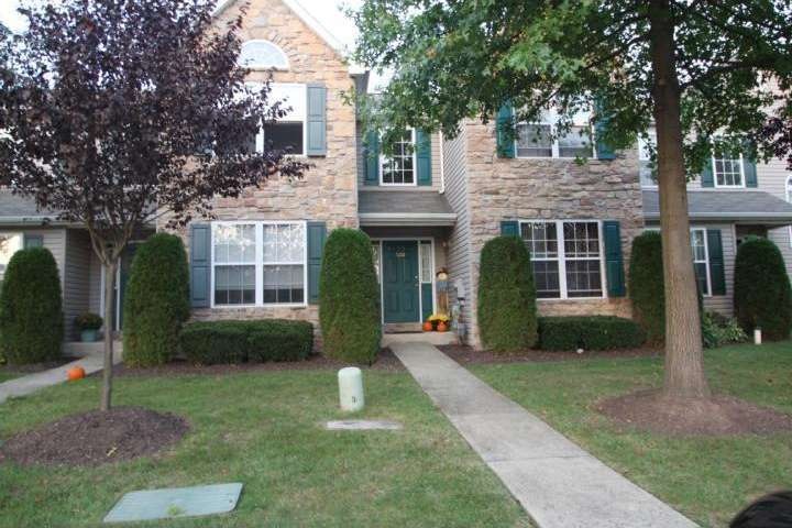 520 Deer Run Ct, Royersford, PA 19468 - photo 1