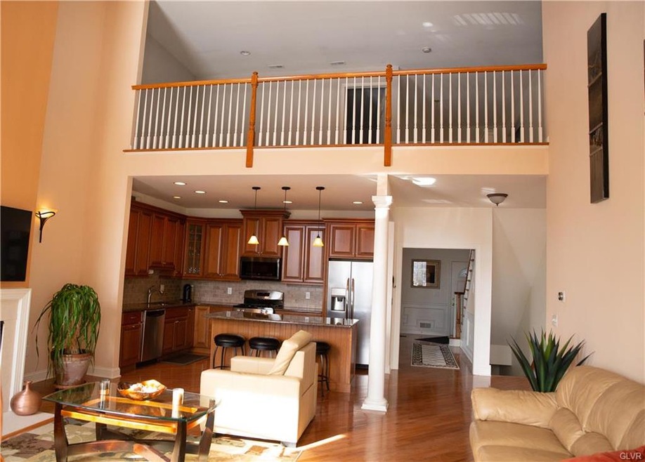 160 Inverness Cir, Easton, PA 18042 - photo 1