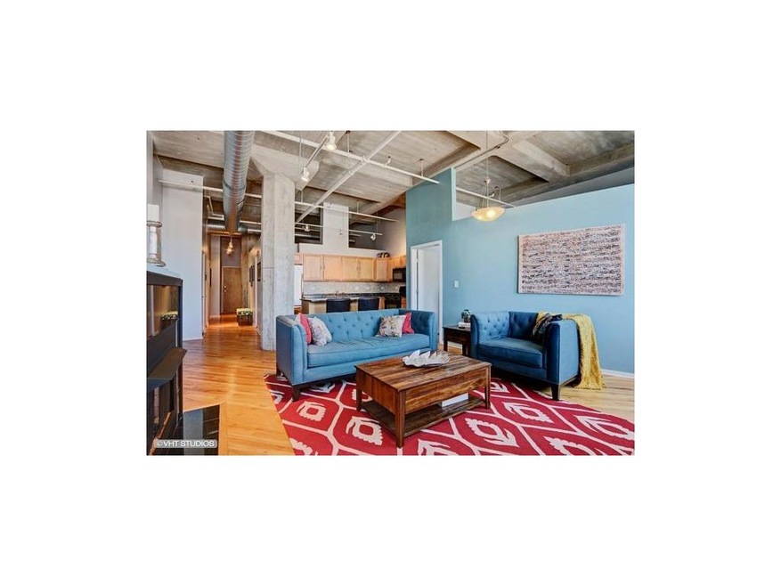 2107 Grand Blvd unit 804, Kansas City, MO 64108 - photo 1