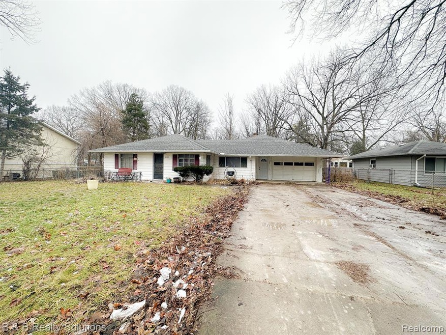 3395 W Mandeville St, Flint, MI 48507 - photo 1