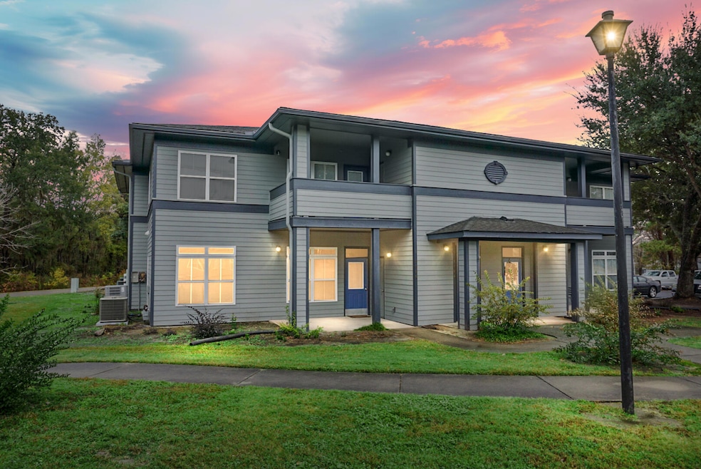 3300 Mariners Way unit 3300, Moncks Corner, SC 29461 - photo 1