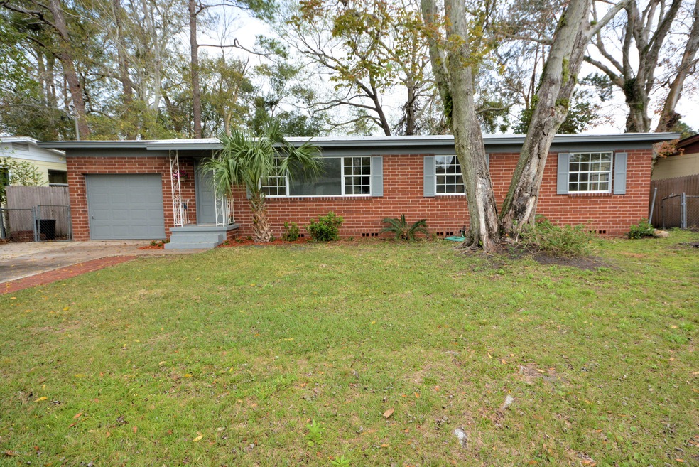 2227 Saul Dr, Jacksonville, FL 32216 - photo 1