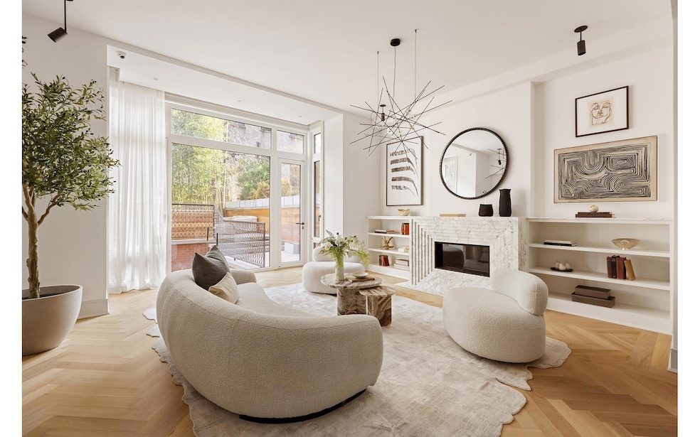 For Sale $14,995,000 • Co-Listing Agent