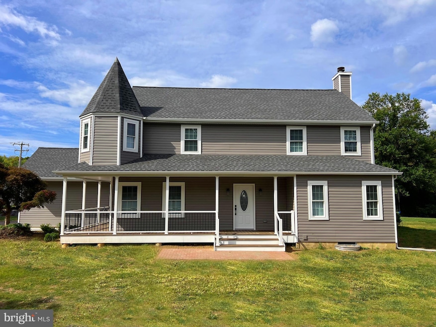 For Sale $749,900 • Co-Listing Agent