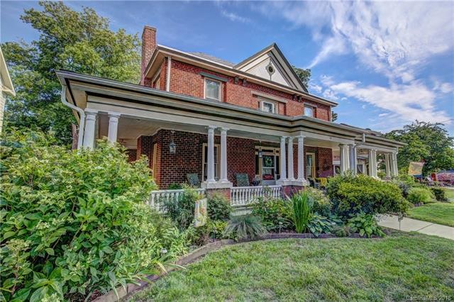 Original Italianate details with Colonial Revival 