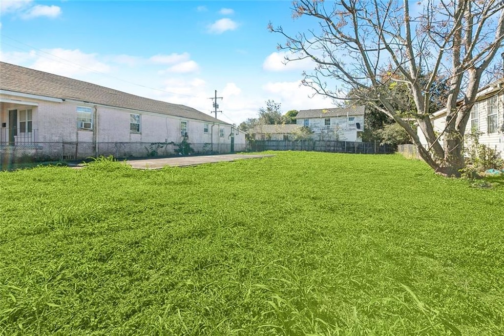 1508 Flood St, New Orleans, LA 70117 - photo 1