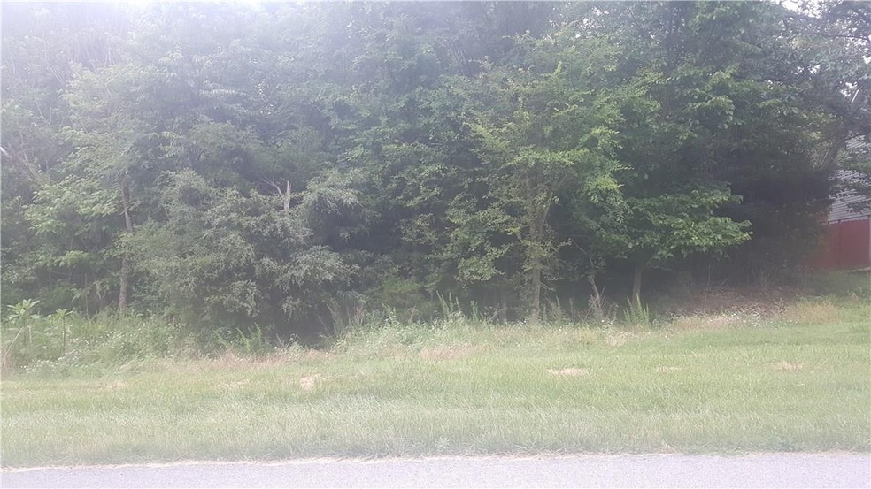 8 Chaucer Dr, Bella Vista, AR 72714 - photo 1