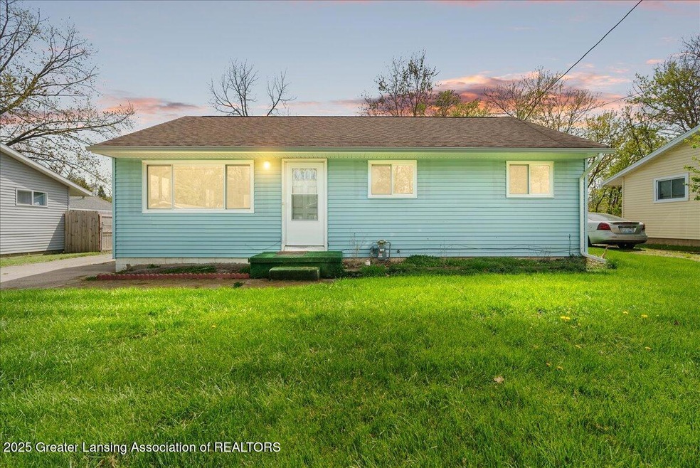 2119 Ferrol St, Lansing, MI 48910 - photo 1