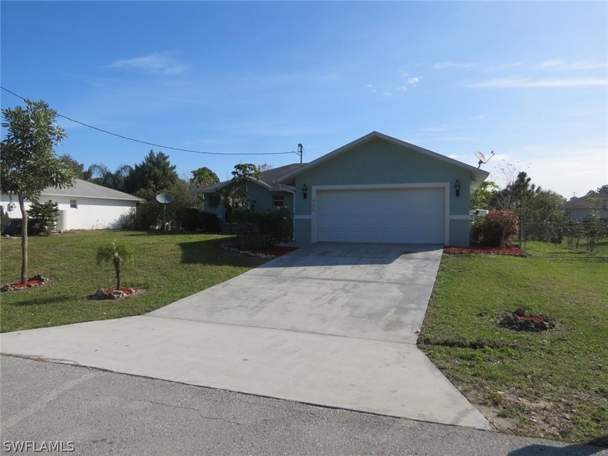 909 Medford Ave S, Lehigh Acres, FL 33974 - photo 1