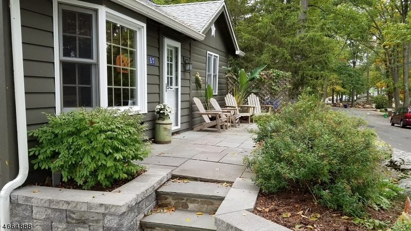 17 Strawberry Point Dr, Byram Township, NJ 07821 - photo 1