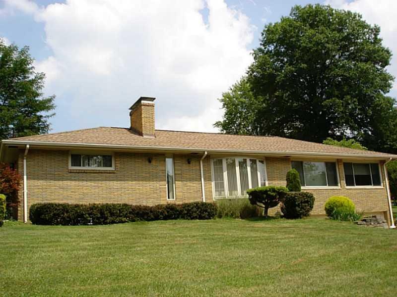 Exterior Front. Welcome to 148 Robinson Highway! A