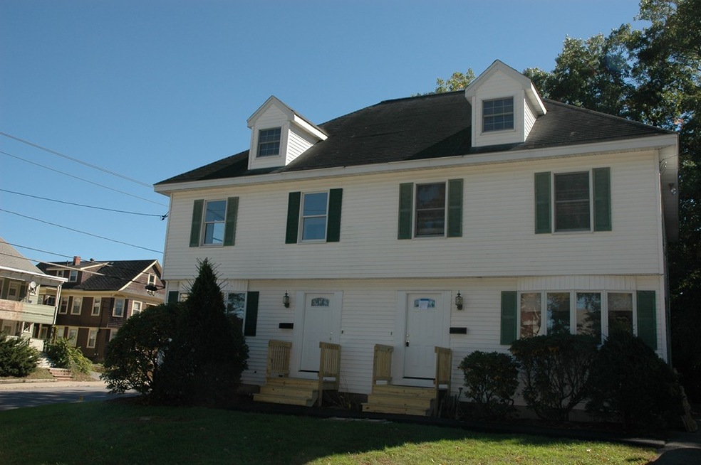 24 Lenox St unit 4, Lawrence, MA 01843 - photo 1