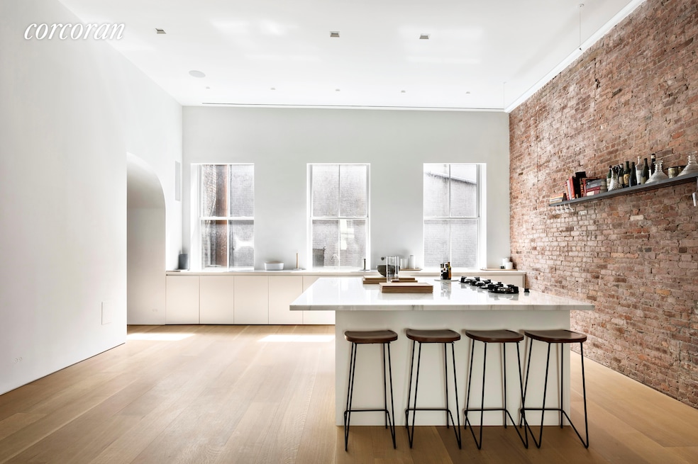 31 1/2 Greene St unit 4, New York, NY 10013 - photo 1