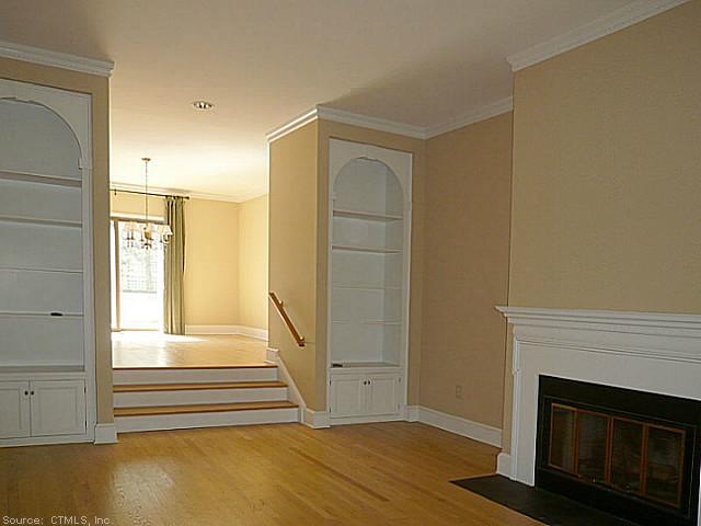 381 Temple St unit B-1, New Haven, CT 06511 - photo 1