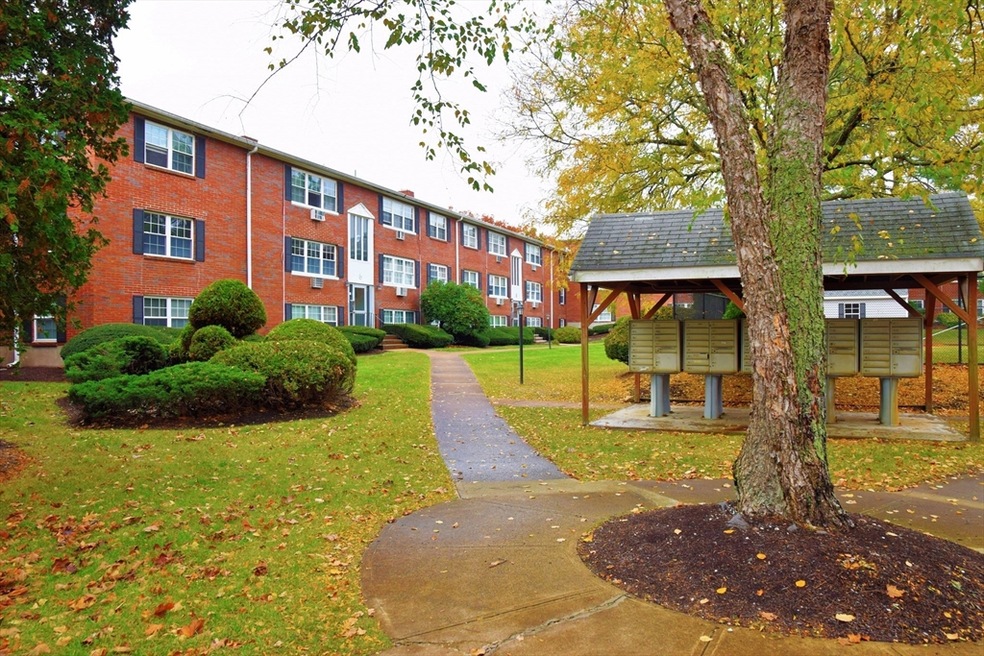 6 Tara Dr unit 5, Weymouth, MA 02188 - photo 1