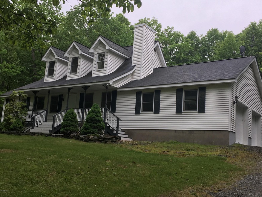 247 Locust Dr, Milford, PA 18337 - photo 1