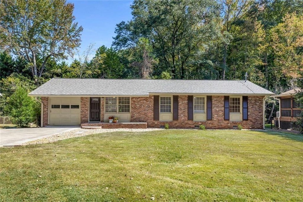 199 Brookwood Dr SW, Marietta, GA 30064 - photo 1