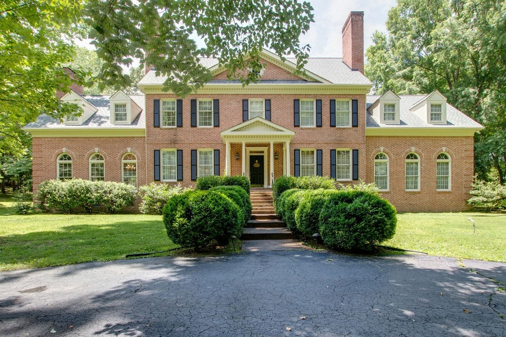 208 Big Falls Cir, Manchester, TN 37355 - photo 1