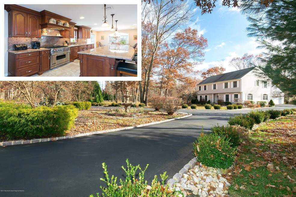 Welcome to 2440 Easy St!