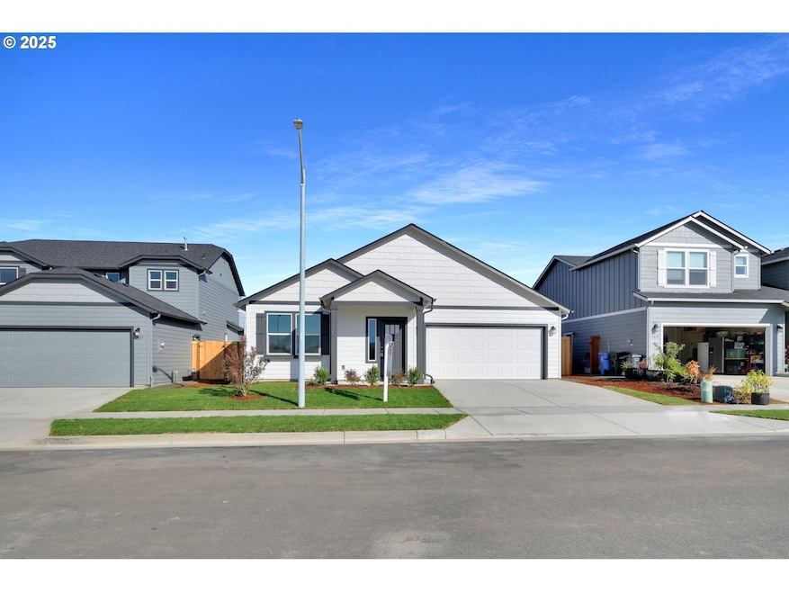 5645 Magnificence Way, Eugene, OR 97402 - photo 1