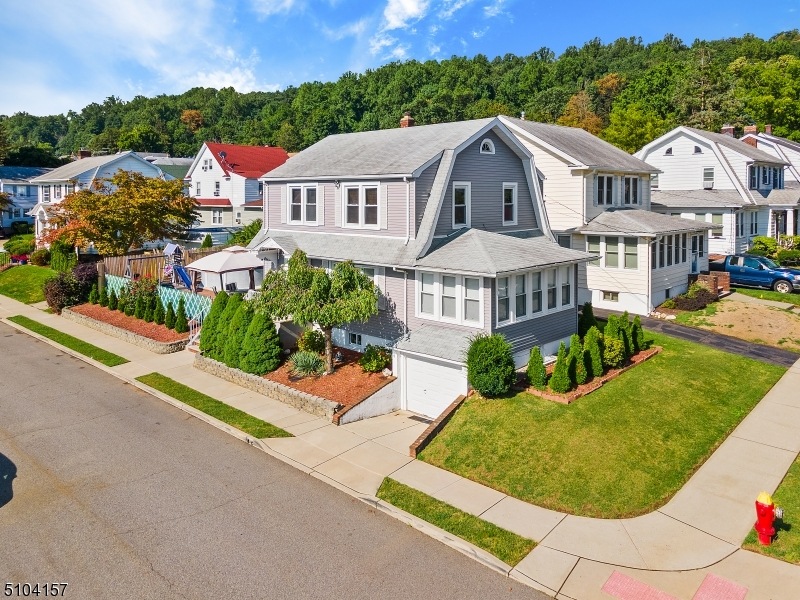 20 Eldridge St, Clifton, NJ 07013 - photo 1