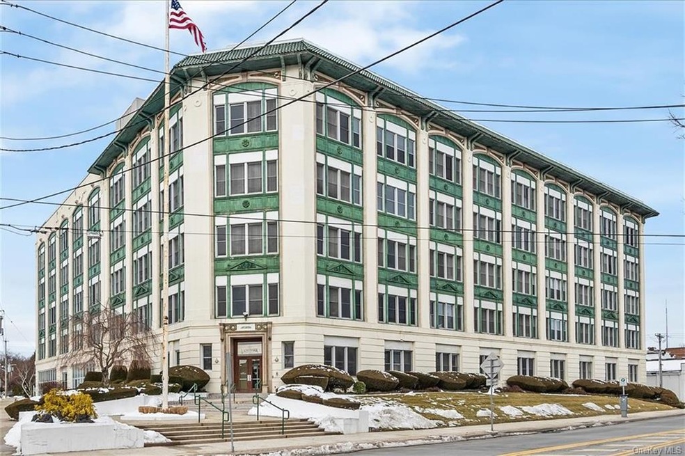 The Landmark unit 221, Port Chester, NY 10573 - photo 1