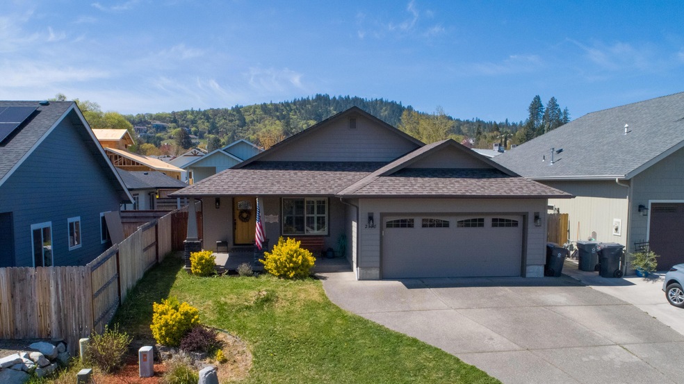 Front of Home - Southern Oregon Homes