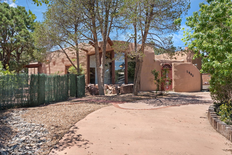 1403 Ridgecrest Loop SE, Albuquerque, NM 87108 - photo 1