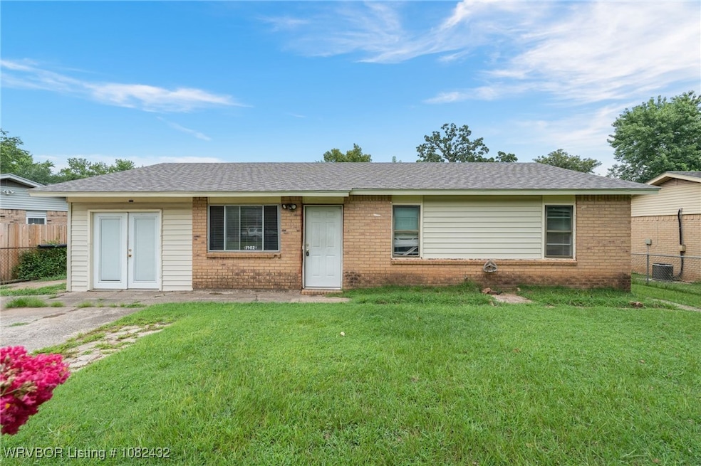 1102 N St, Barling, AR 72923 - photo 1