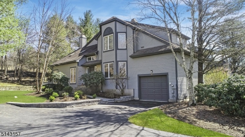 8 Fair Ridge Ct, Wayne, NJ 07470 - photo 1