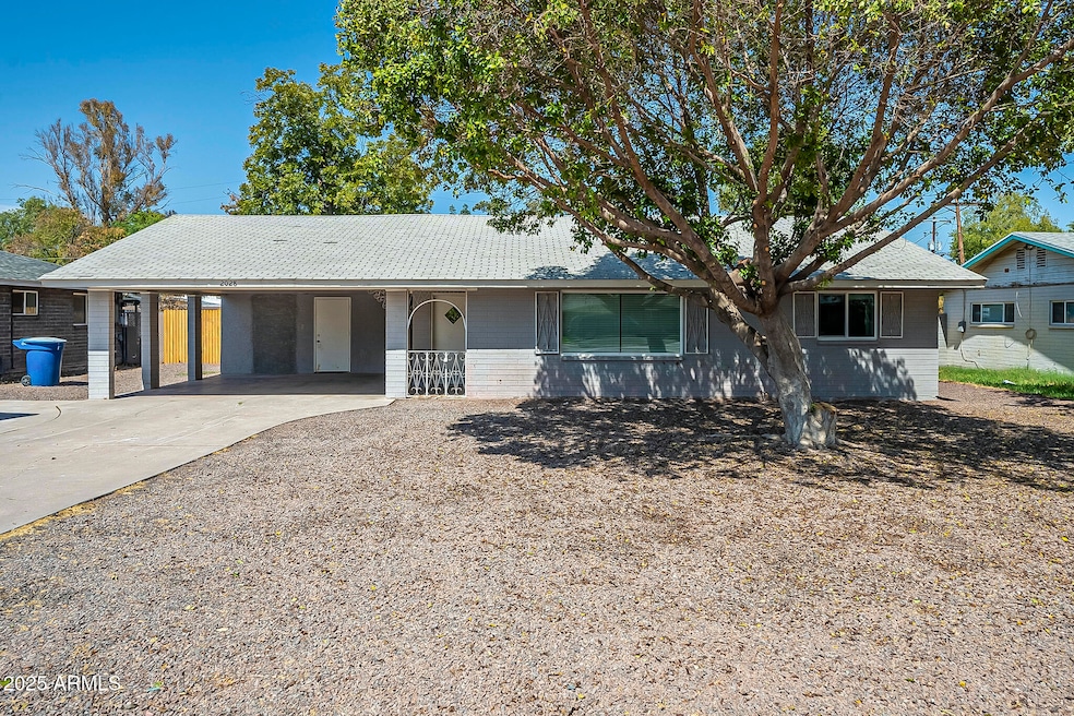 2028 S College Ave, Tempe, AZ 85282 - photo 1