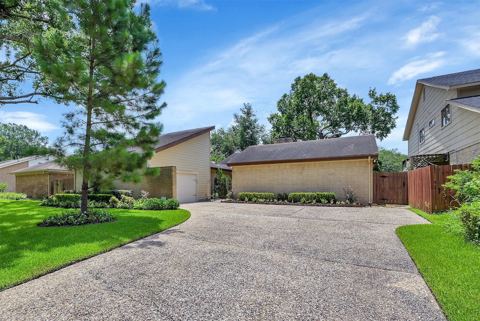 14915 El Miranda Dr, Houston, TX 77095 - photo 1