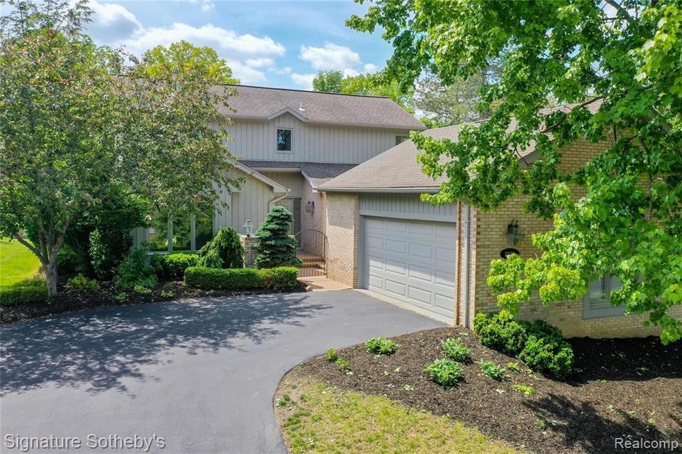 2238 Cameo Lake, West Bloomfield (2 of 46).jpg