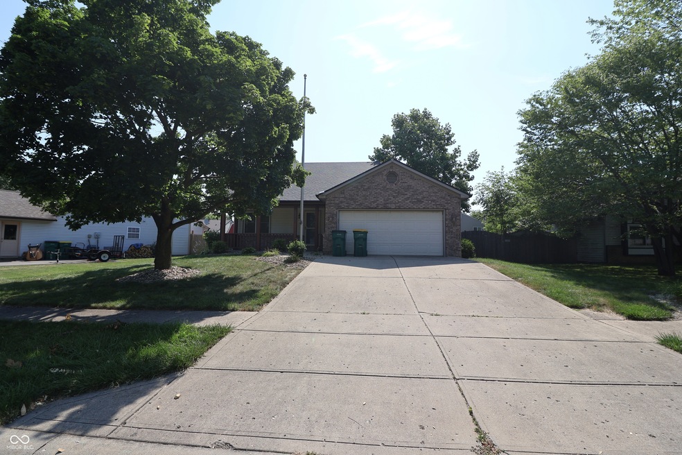 3955 Pebble Beach Ct, Franklin, IN 46131 - photo 1