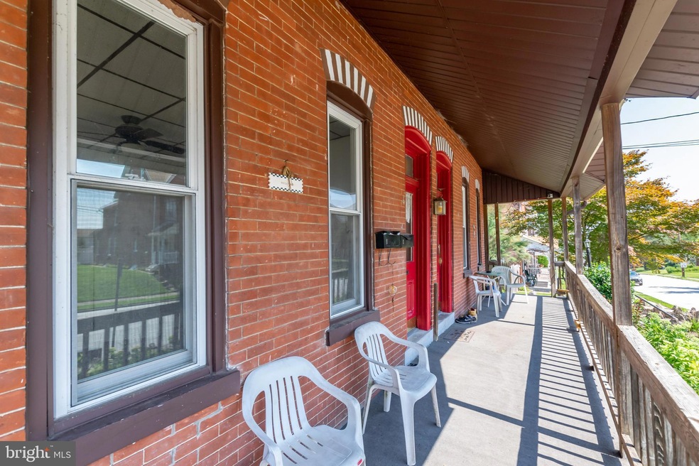 331 Walnut St unit 1ST FLOOR, Spring City, PA 19475 - photo 1