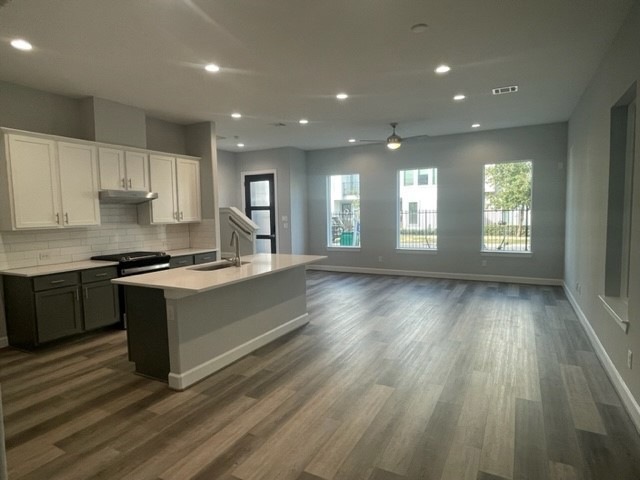 909 W 35th St unit B, Houston, TX 77018 - photo 1