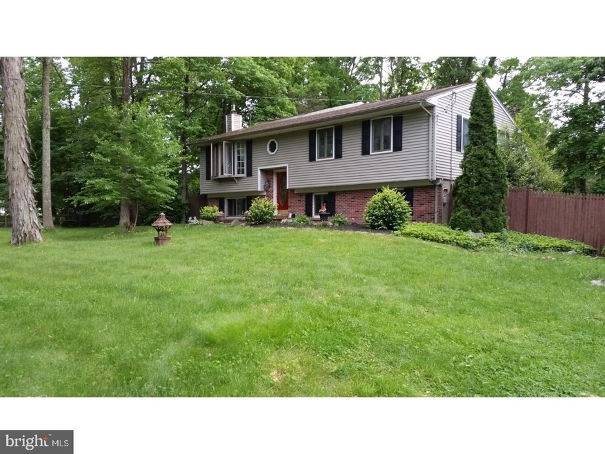 256 Log Cabin Rd, Perkasie, PA 18944 - photo 1