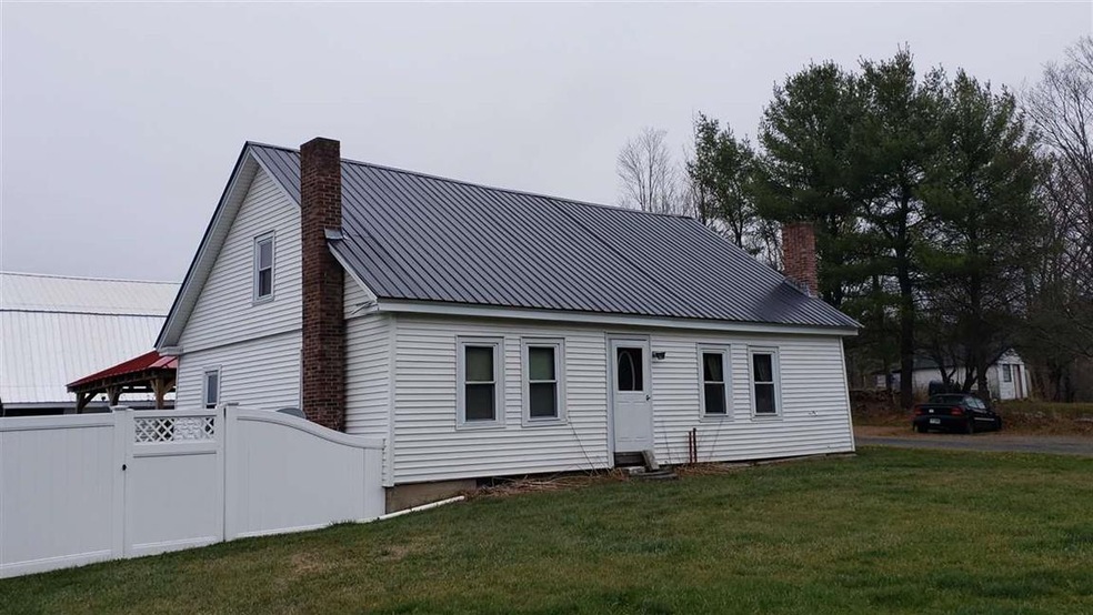 147 Mica Mine Rd, Claremont, NH 03743 - photo 1