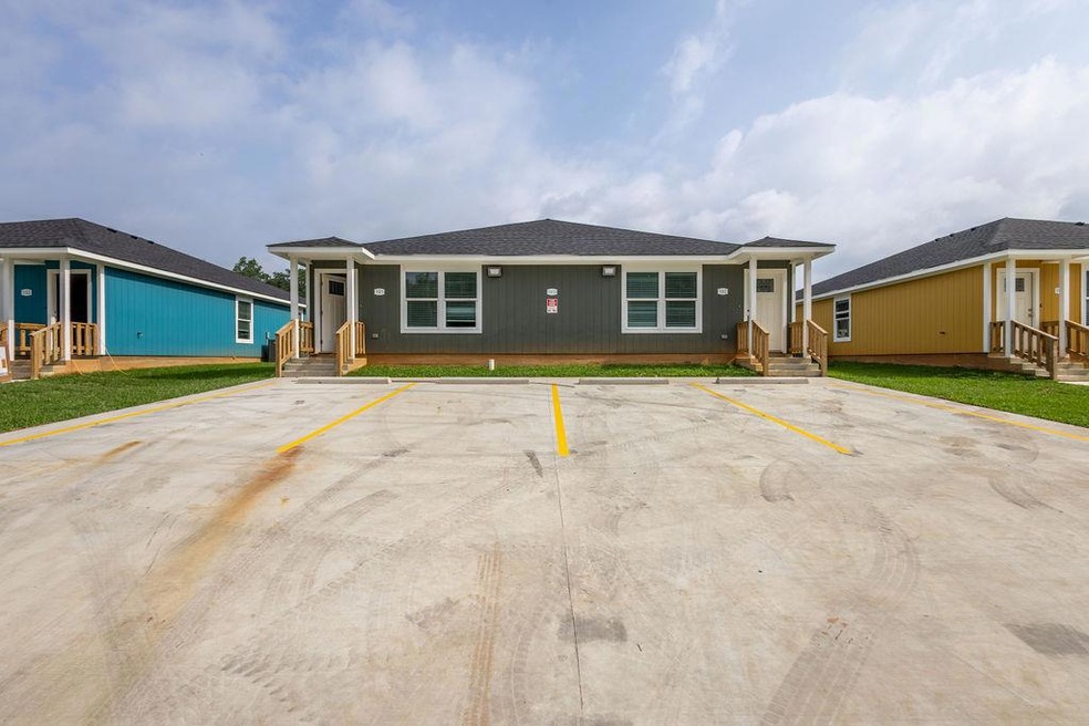 1316 Powers St, Nacogdoches, TX 75964 - photo 1