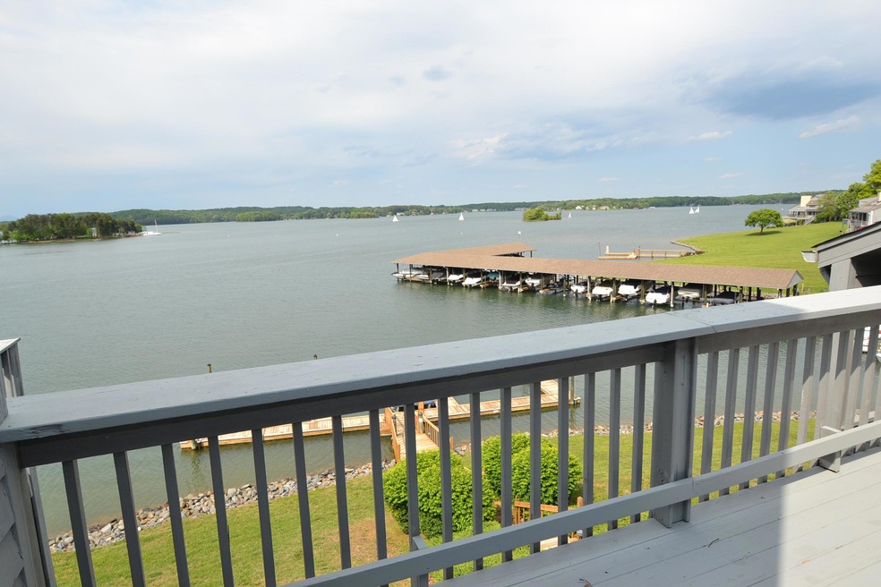 Panoramic Views from Large Deck