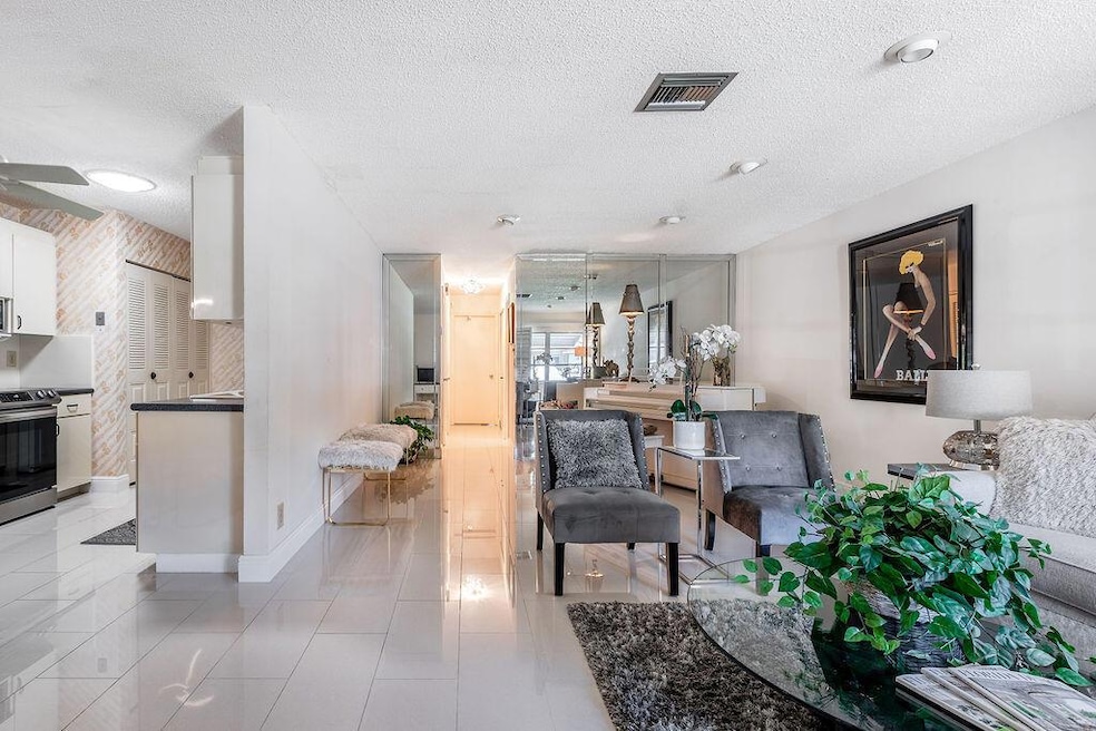 Under Contract $239,900