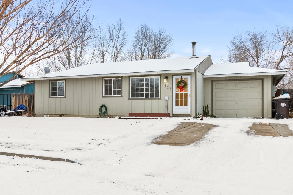 3226 SW Pumice Place, Redmond, OR 97756 - photo 1