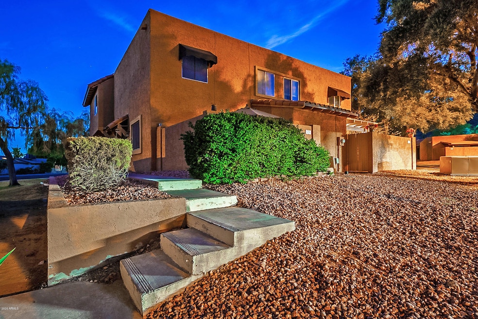 10208 N 8th St unit B, Phoenix, AZ 85020 - photo 1