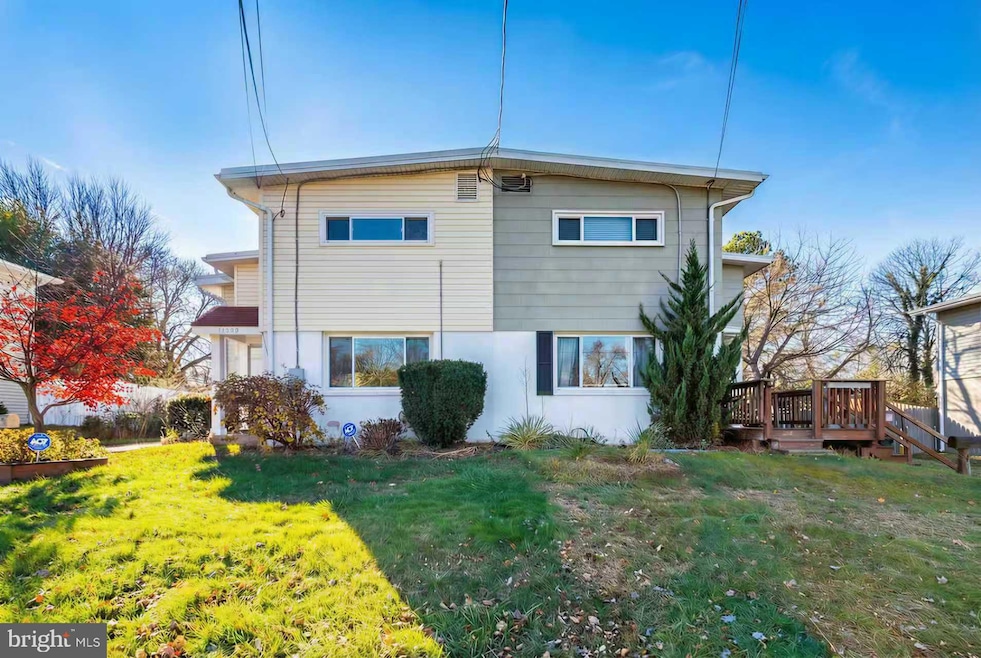 10611 Maple St, Fairfax, VA 22030 - photo 1