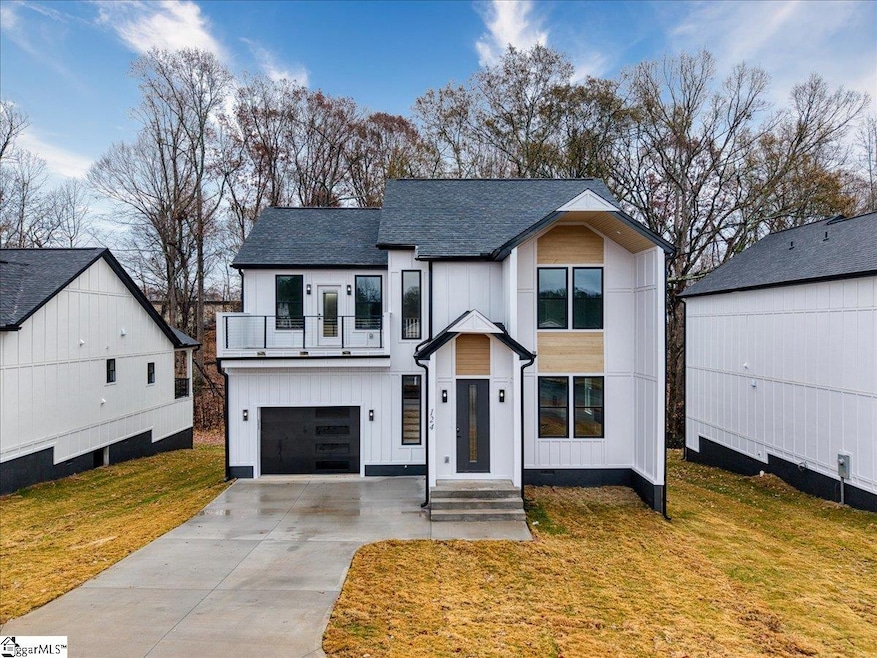 124 Lyman Ave, Duncan, SC 29334 - photo 1