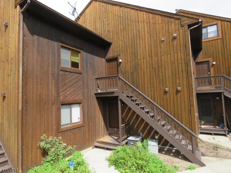 2 Falkstien Row Unit 5 unit 4, Vernon Twp., NJ 07462 - photo 1