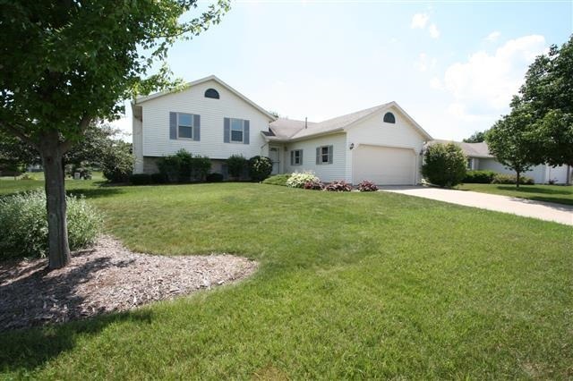 1174 S Perry Pkwy, Oregon, WI 53575 - photo 1