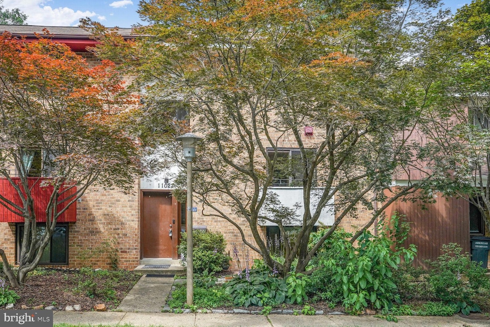 11022 Saffold Way, Reston, VA 20190 - photo 1