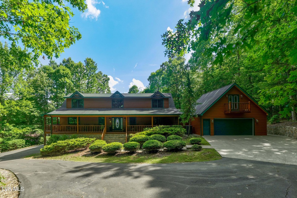 203 Bear Ridge Dr (5 of 108)