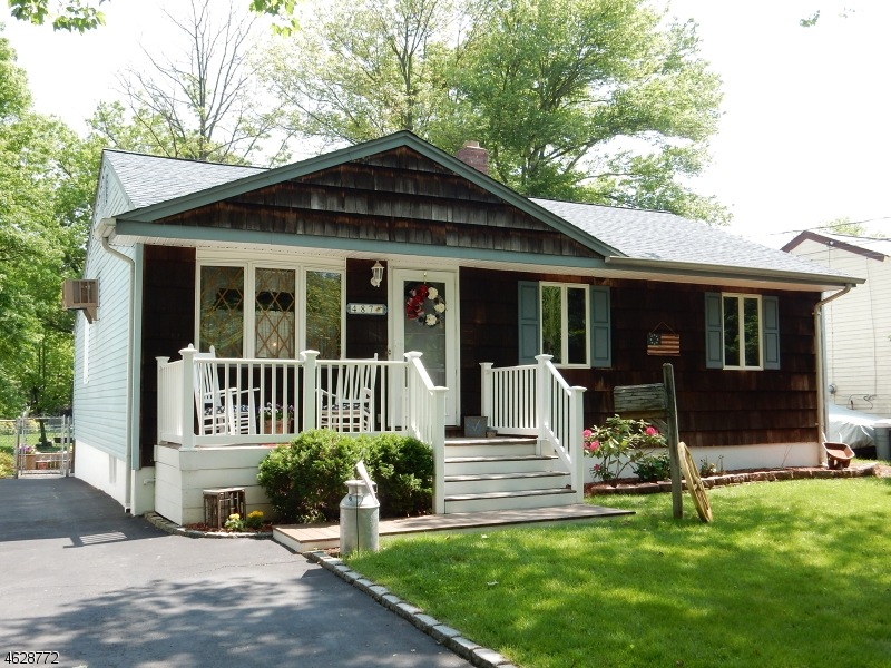 487 Bramhall Rd, Rahway, NJ 07065 - photo 1